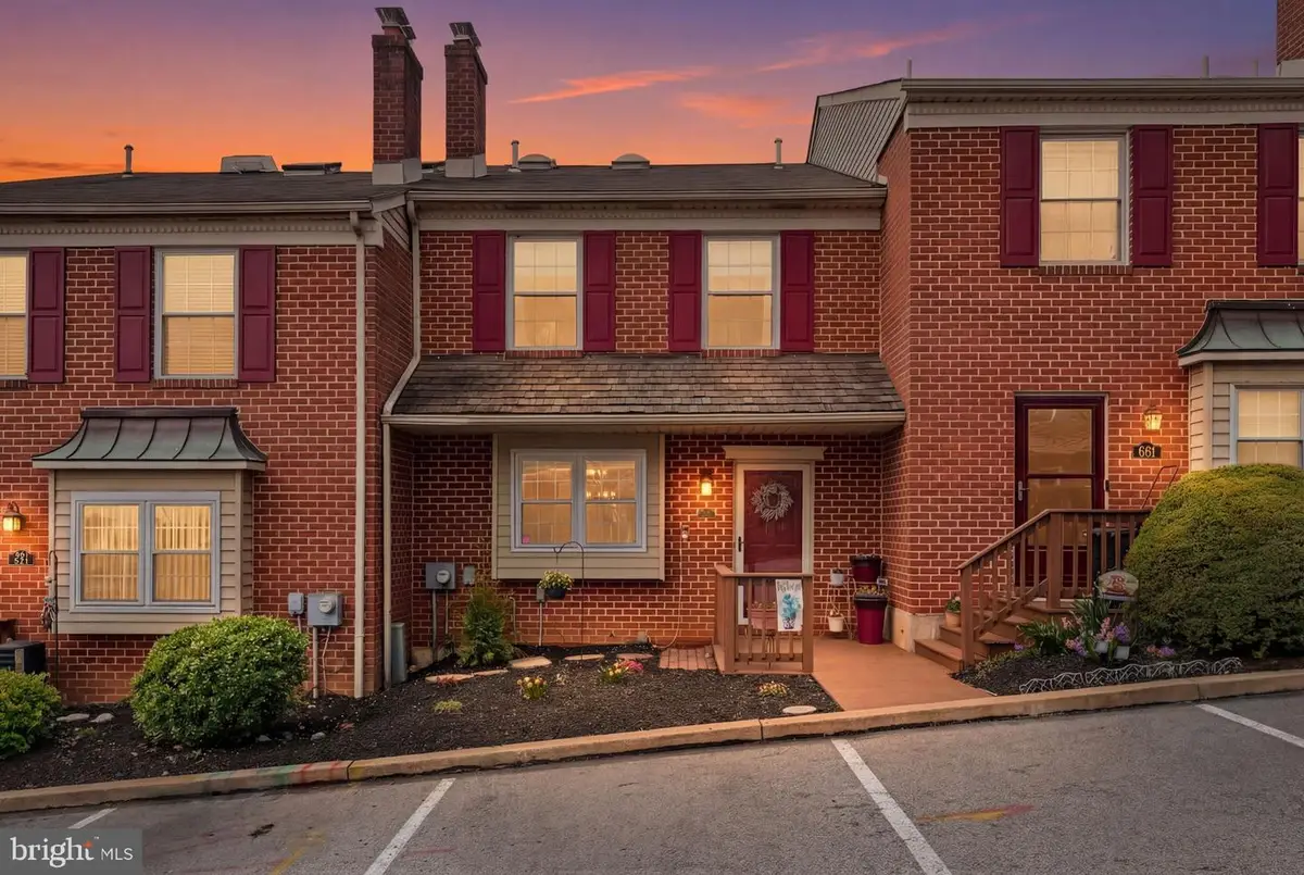 651 Coates Ln, King Of Prussia, PA 19406 - #1