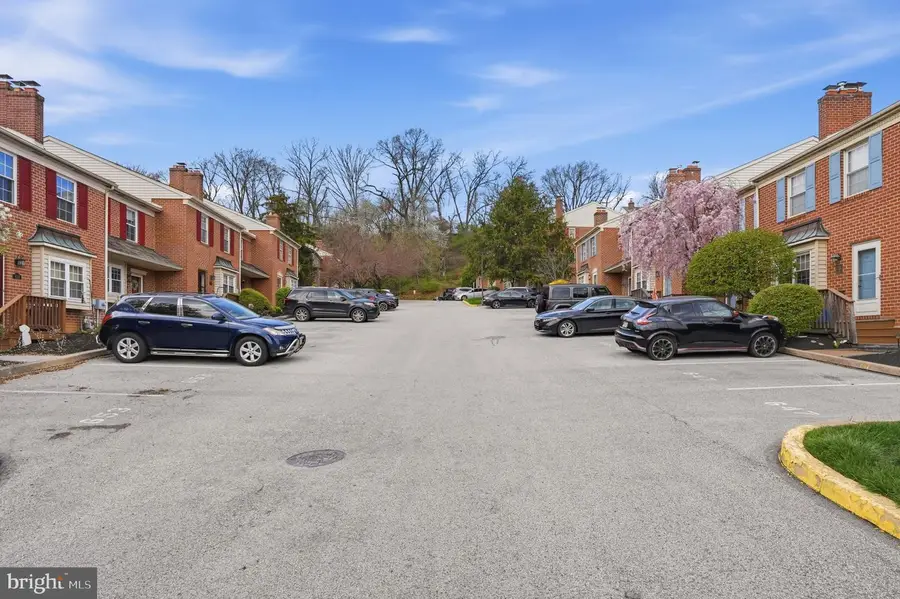 651 Coates Ln, King Of Prussia, PA 19406 - #3