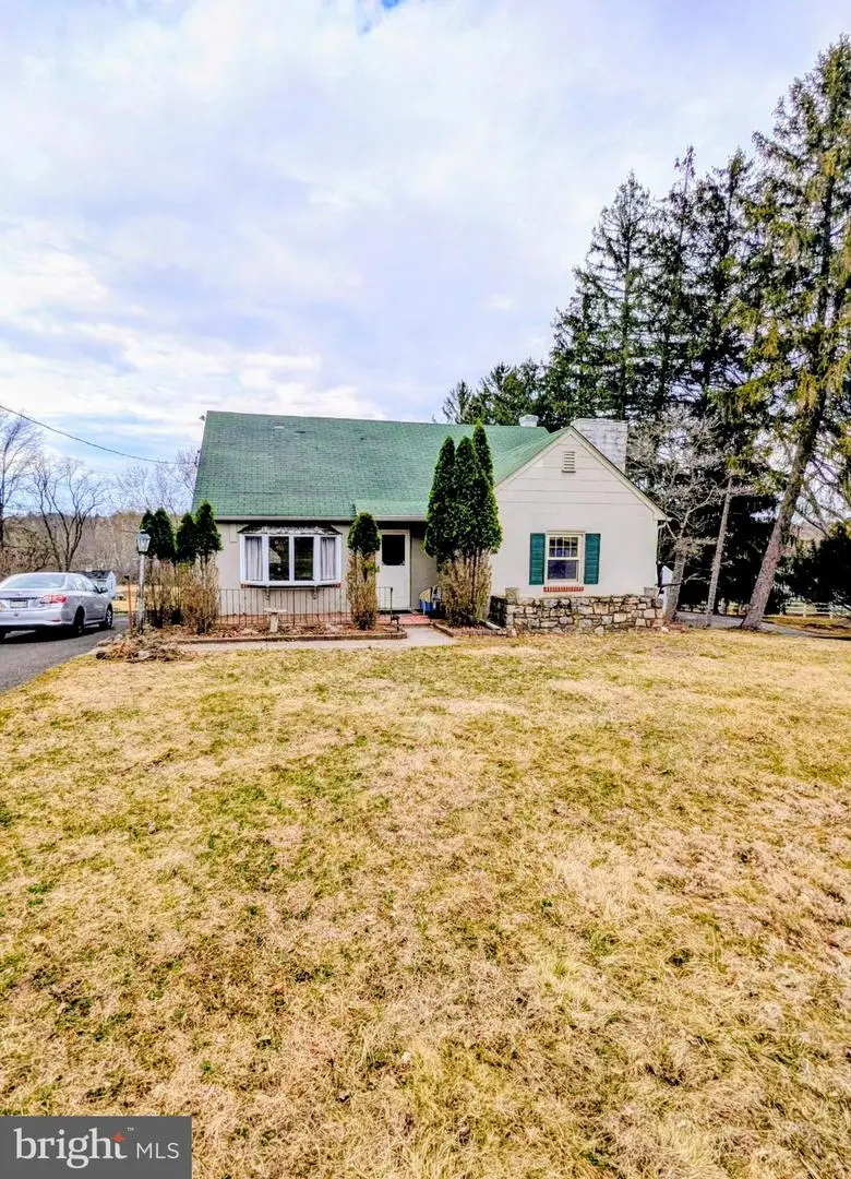 2941 Sunset Ave, East Norriton, PA 19403 - #1