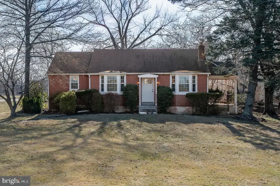 86 E 3rd Ave, Trappe, PA 19426 - #2