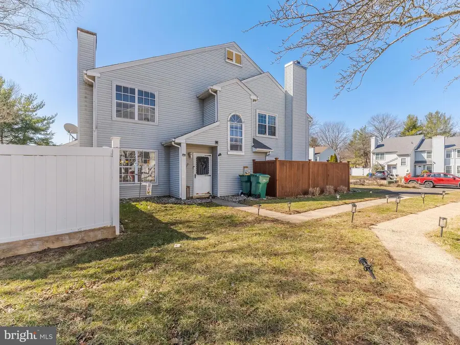 41 Bark Hollow Ln, Horsham, PA 19044 - #2