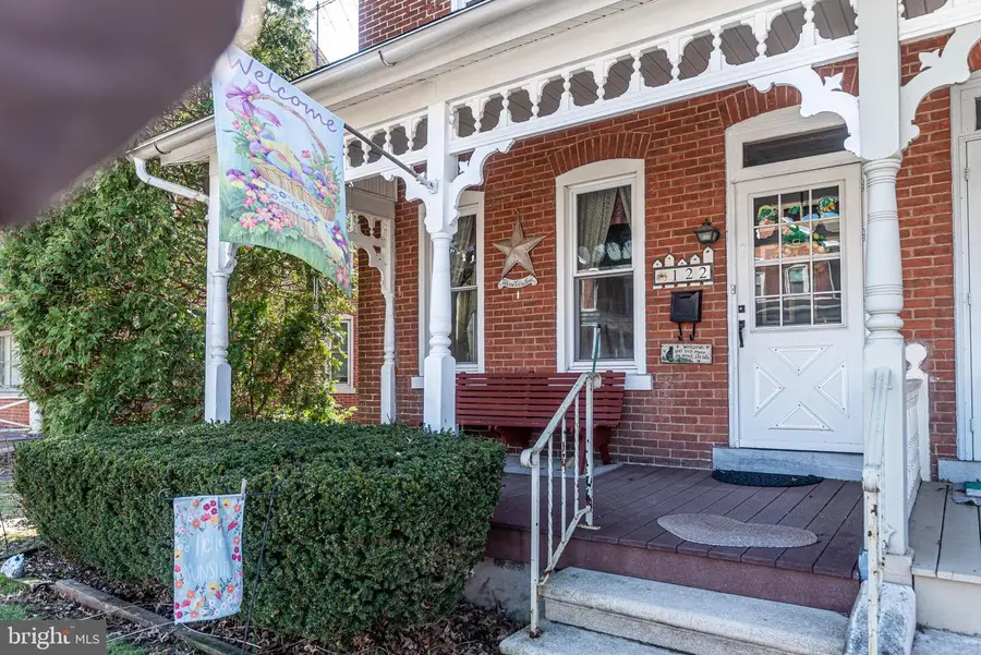 122 Jefferson St, East Greenville, PA 18041 - #3