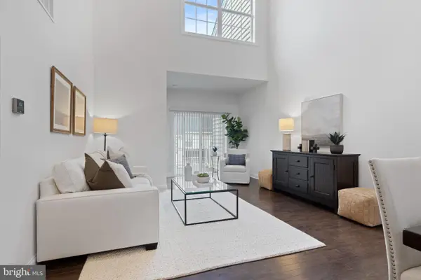 210 Ella Dr, CONSHOHOCKEN, PA 19428