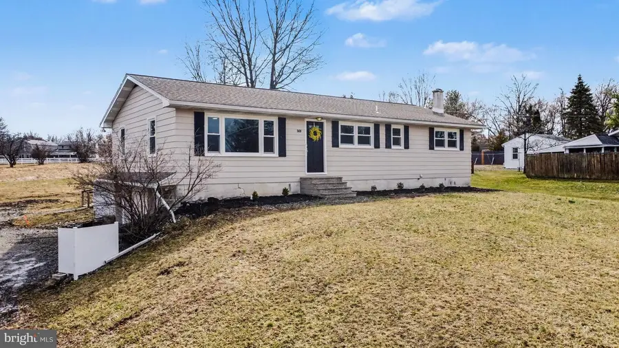 2430 New Hanover Square Rd, Gilbertsville, PA 19525 - #3