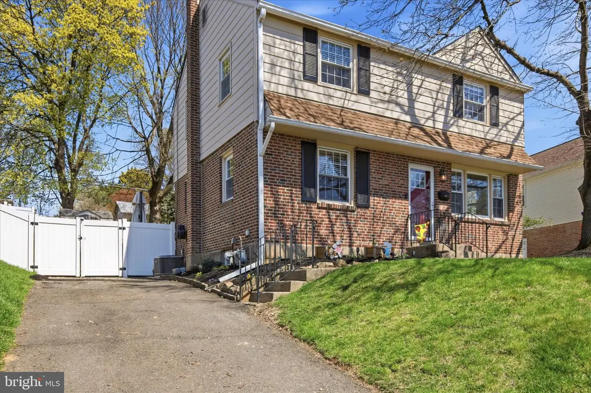 2907 Kanes Rd, Willow Grove, PA 19090 - #1