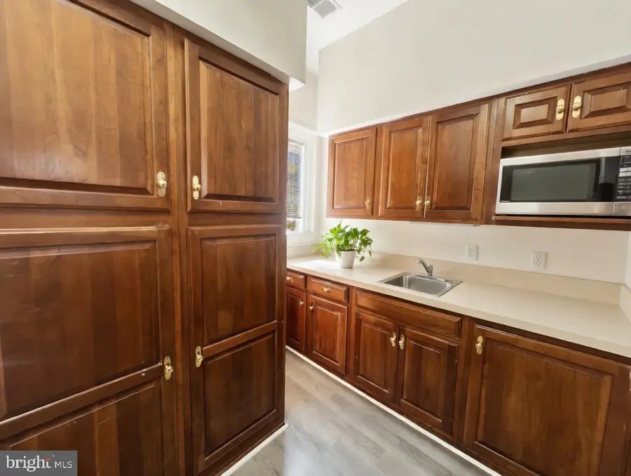 535 E High St, Pottstown, PA 19464 - #3