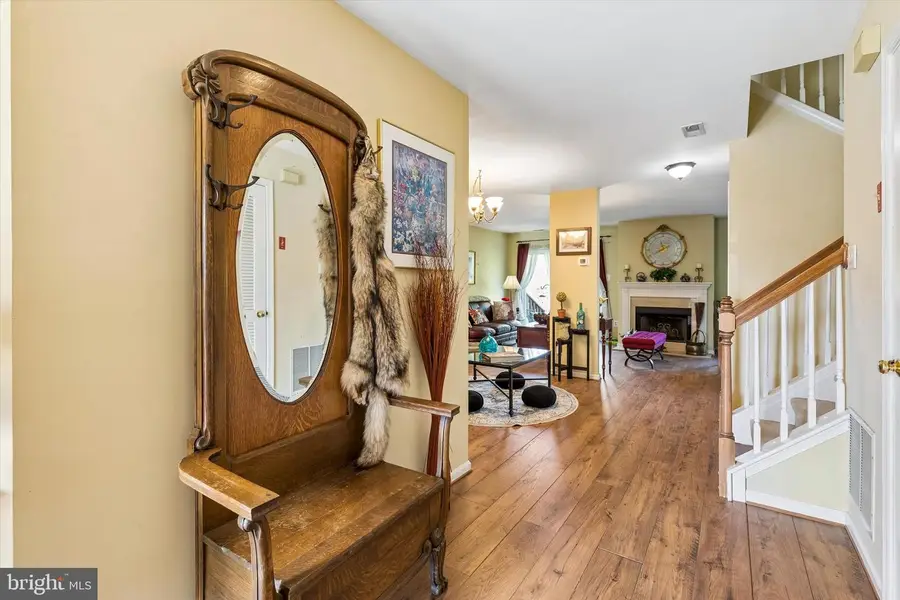 19 Victoria Cir, Collegeville, PA 19426 - #2