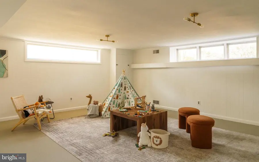 7913 Louise Ln, Glenside, PA 19038 - #3