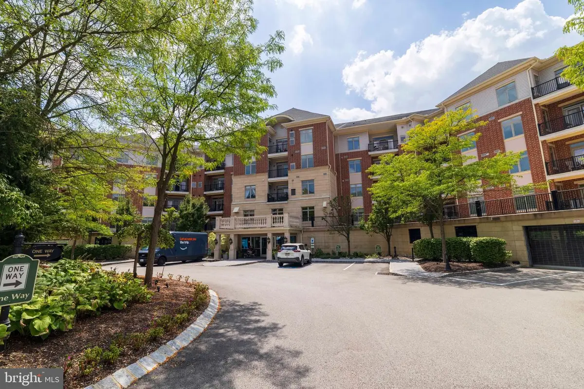 227 Carson Ter, Huntingdon Valley, PA 19006 - #1