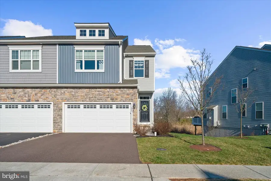 312 Ridgewood Dr, Royersford, PA 19468 - #2