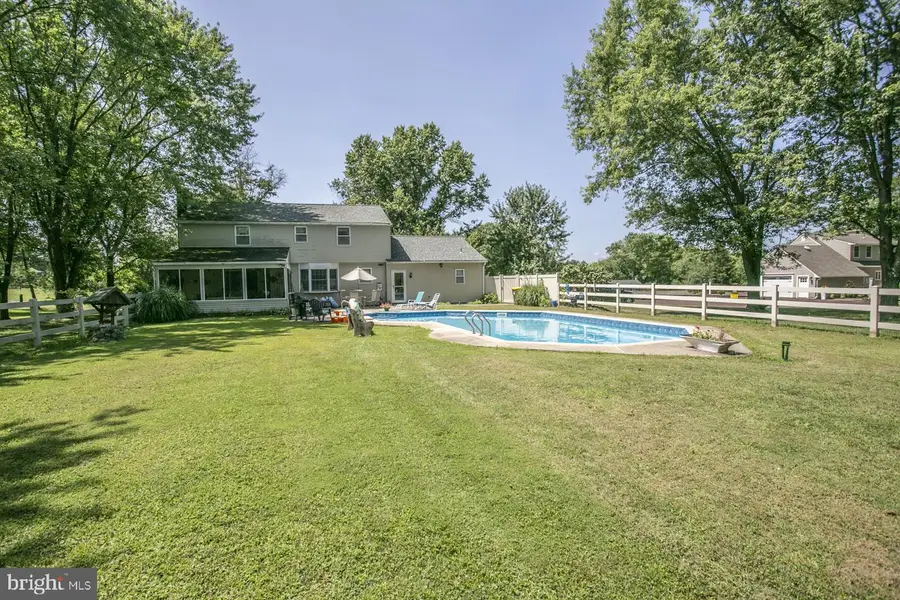 939 Alycia Ln, Telford, PA 18969 - #2