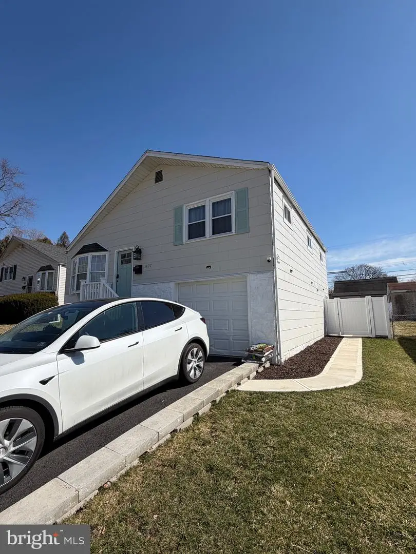 1427 Saint Charles Pl, Abington, PA 19001 - #2