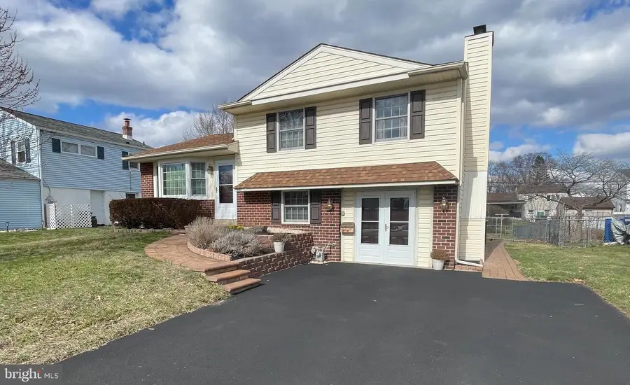 601 Exton Rd, Hatboro, PA 19040 - #2