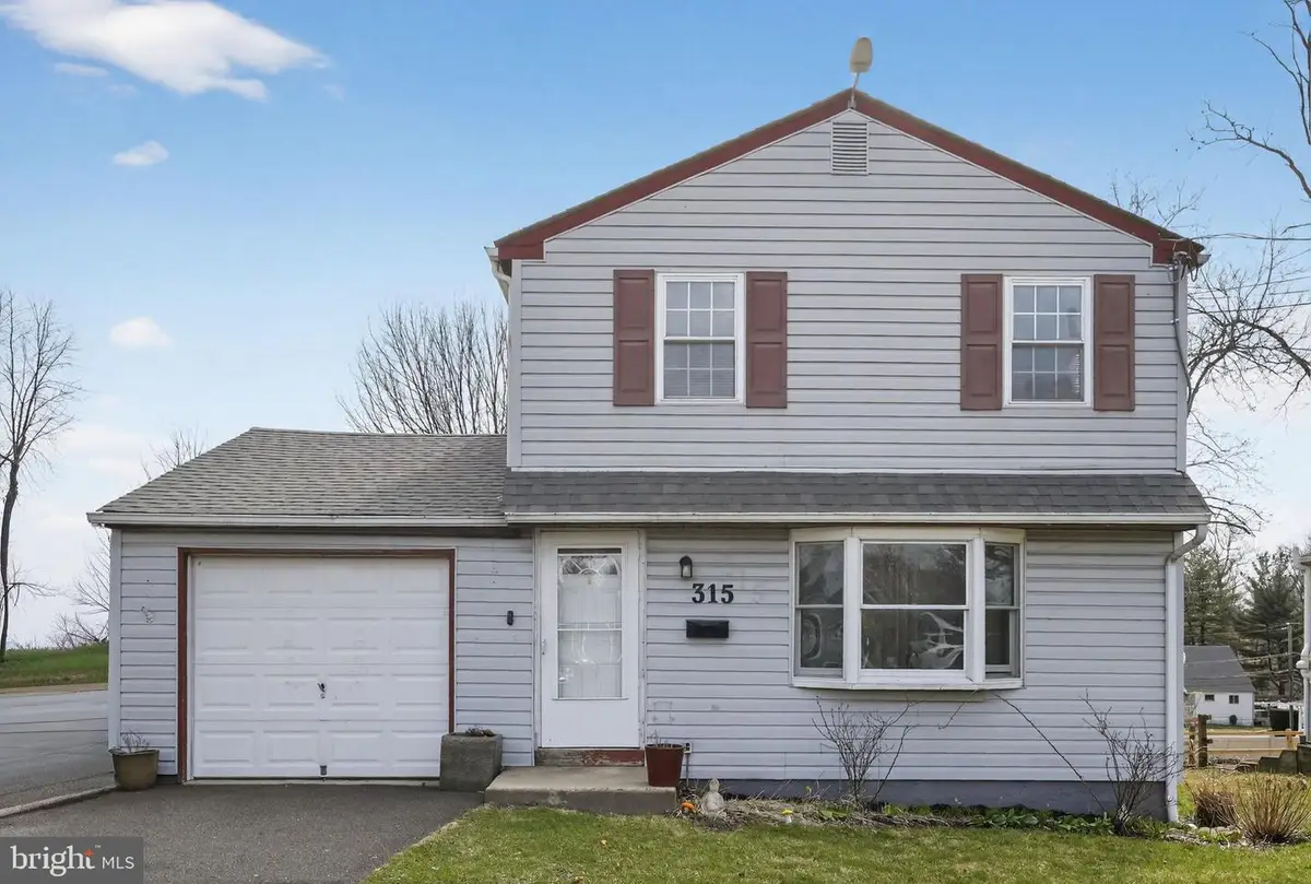 315 Summer Ave, Horsham, PA 19044 - #1