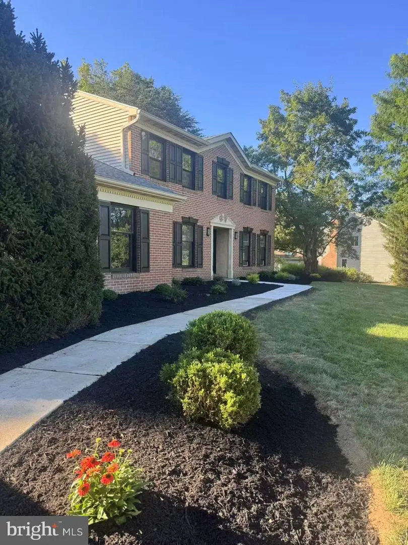 657 N Wales Rd, North Wales, PA 19454 - #2