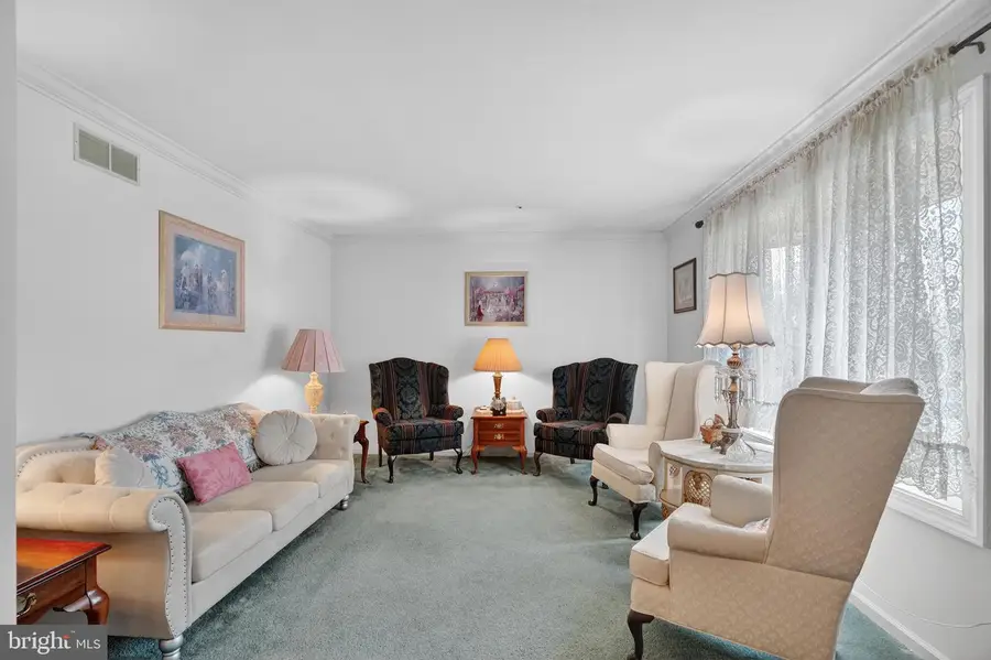 307 Sharon Ct, King Of Prussia, PA 19406 - #3