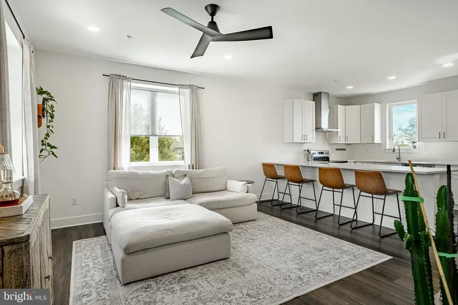 290 Yards Ct, Hatboro, PA 19040 - #2