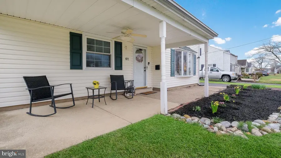 437 Newton Rd, Hatboro, PA 19040 - #2