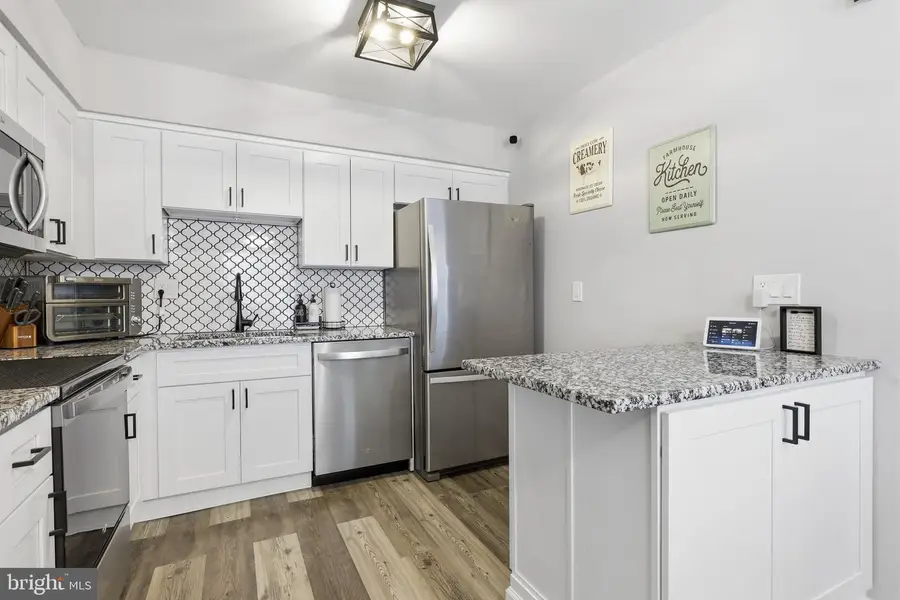 22 Fitzwatertown Rd #c7, Willow Grove, PA 19090 - #3