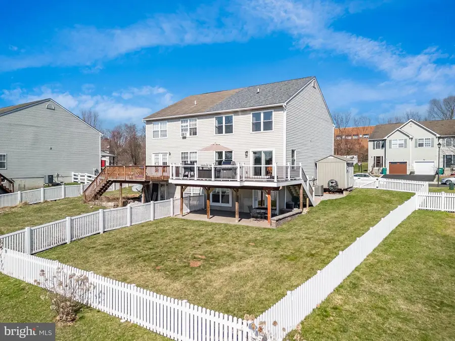 671 Daisy Ln, Pennsburg, PA 18073 - #3