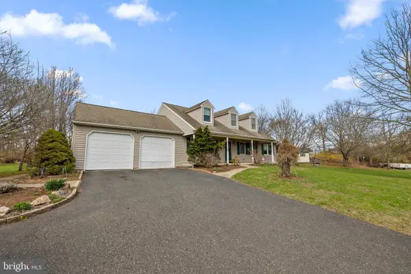 2645 W Buck Rd, EAST GREENVILLE, PA 18041