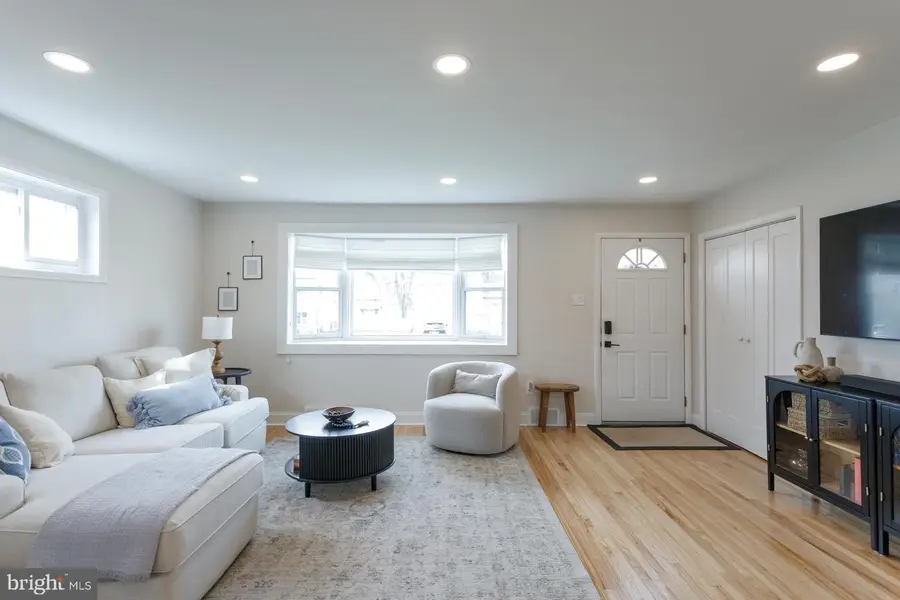 31 W End Dr, Lansdale, PA 19446 - #2