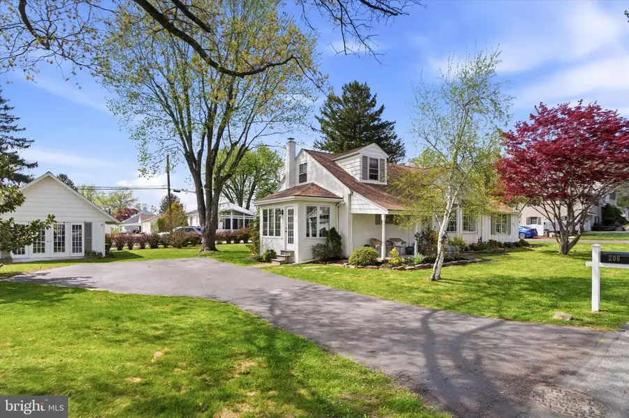 206 Gumbes Rd, Collegeville, PA 19426 - #3
