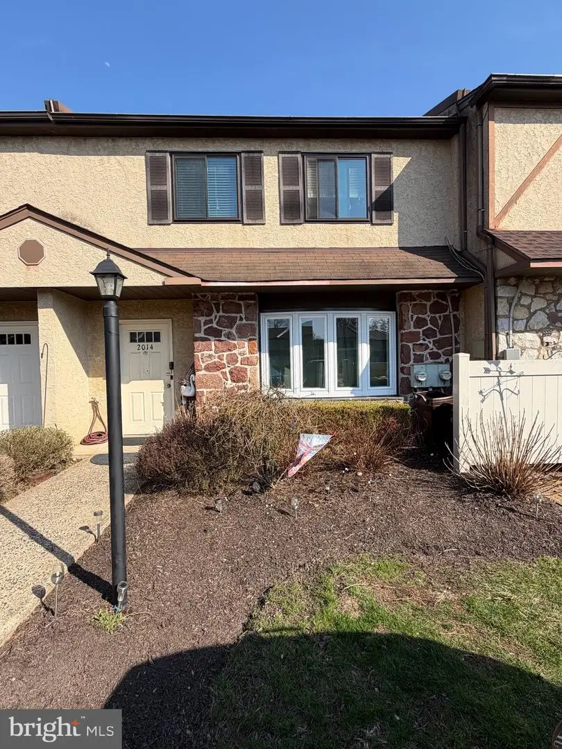 2014 Jason Dr, Huntingdon Valley, PA 19006 - #2