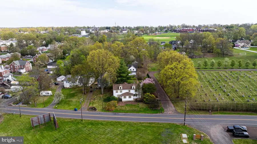 496 W Broad St, Telford, PA 18969 - #3