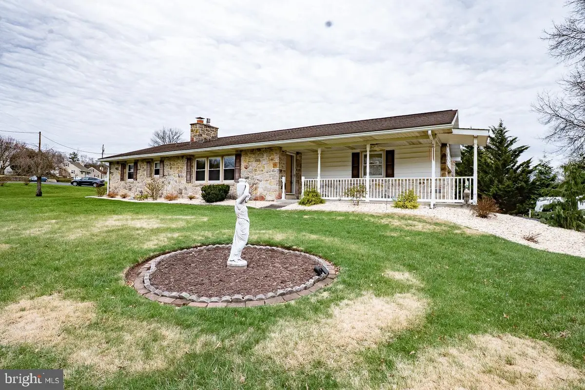 1514 Bahr Rd, Pottstown, PA 19464 - #1