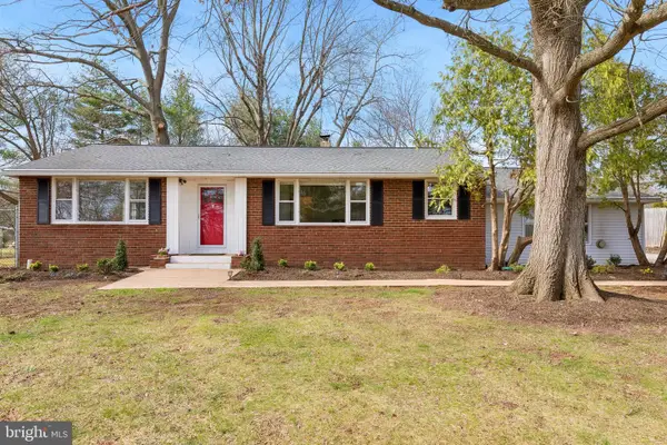 314 Midfield Dr, AMBLER, PA 19002