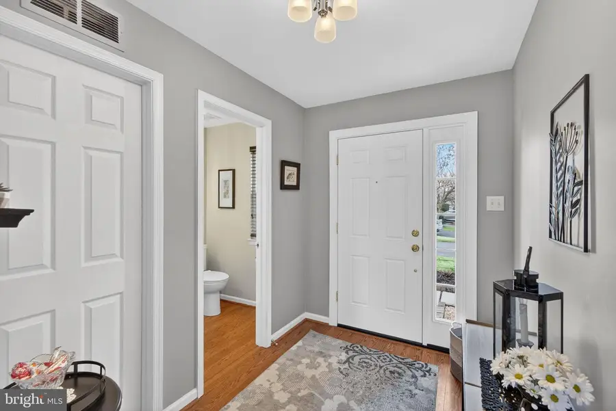 602 Santa Anita Dr, North Wales, PA 19454 - #2