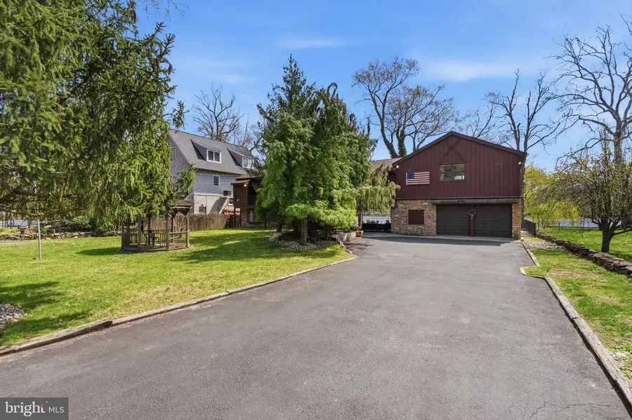 13 W Indian Ln, Norristown, PA 19403 - #3