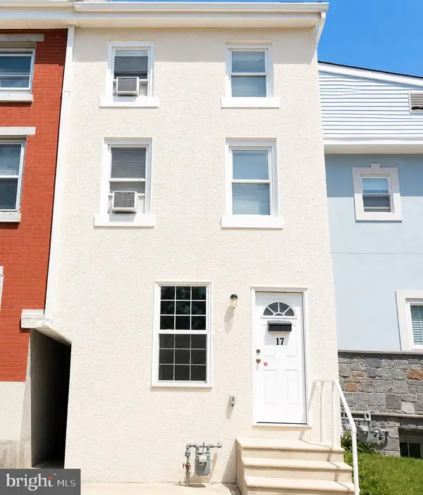 17 W Oak St, NORRISTOWN, PA 19401