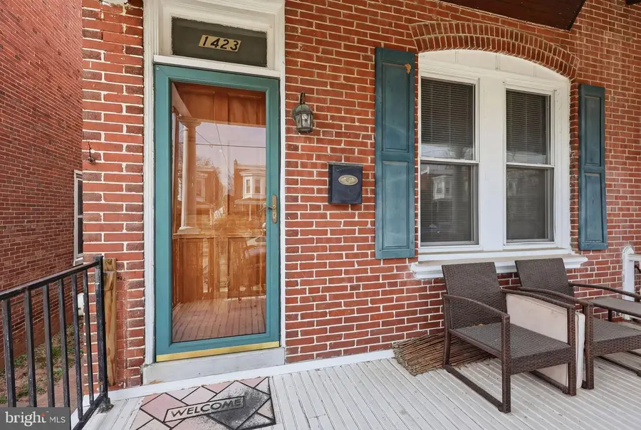 1423 Locust St, Norristown, PA 19401 - #2
