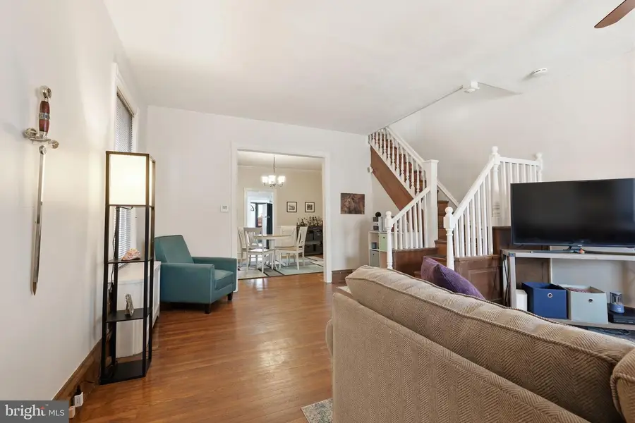 1423 Locust St, Norristown, PA 19401 - #3