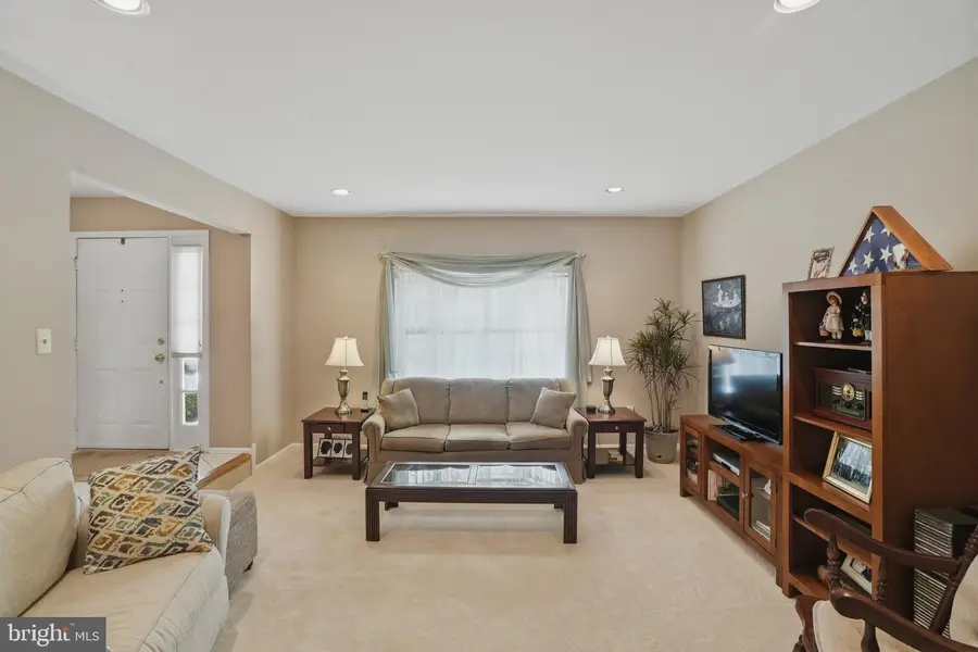 1704 Smedley Ct, Maple Glen, PA 19002 - #3