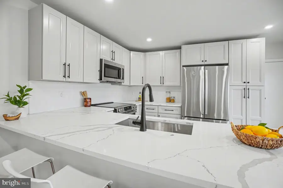 280 Summit Ave, Conshohocken, PA 19428 - #2