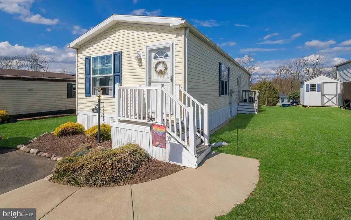 154 Hillside Ct, North Wales, PA 19454 - #1