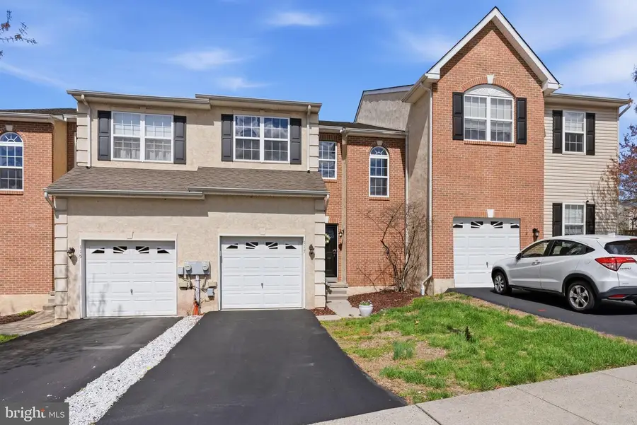 117 Stone Hill Dr, Pottstown, PA 19464 - #2