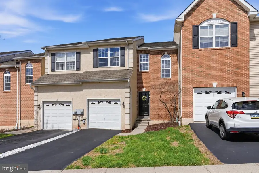 117 Stone Hill Dr, Pottstown, PA 19464 - #3