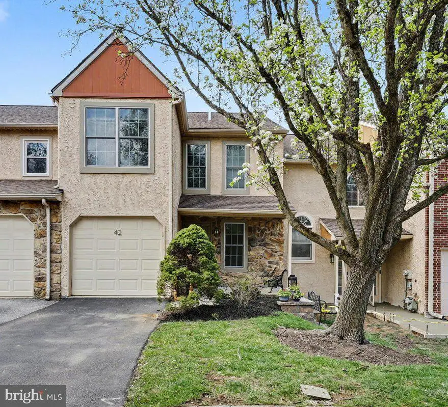 42 White Pine Court, Lafayette Hill, PA 19444 - #2