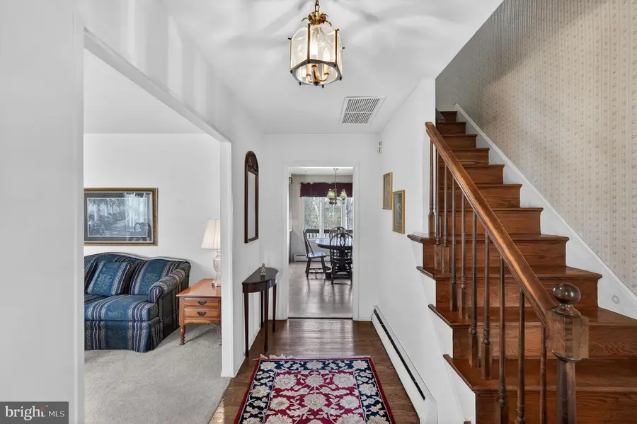 315 Thomas Dr, King Of Prussia, PA 19406 - #3