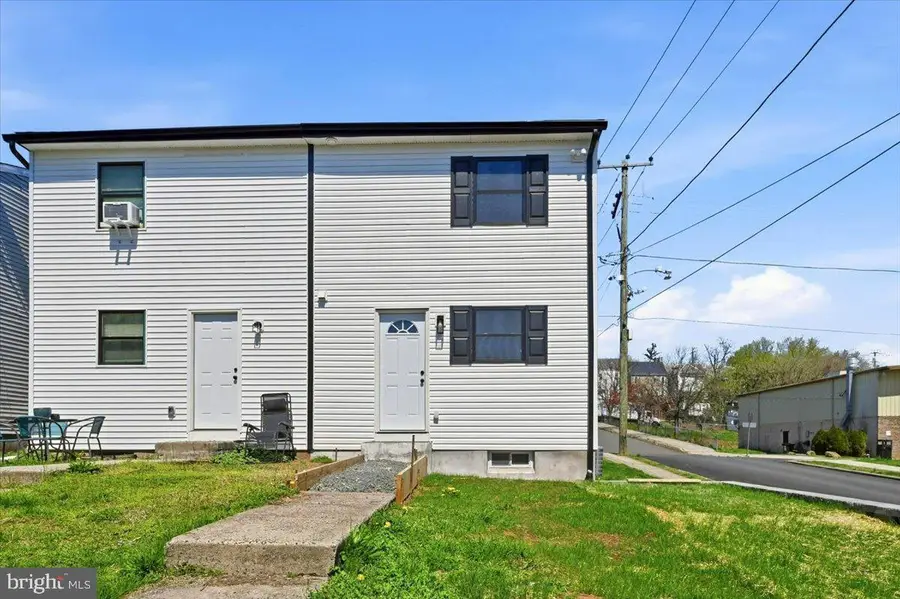 582 Walnut St, Pottstown, PA 19464 - #3