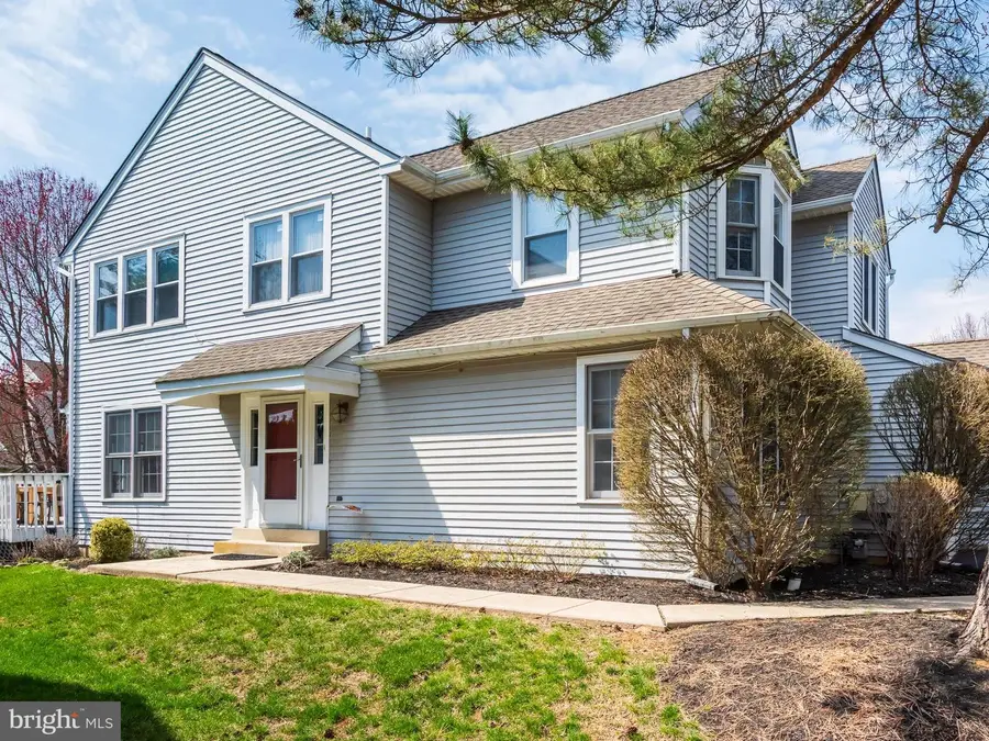 108 Cross Country Ct, North Wales, PA 19454 - #2