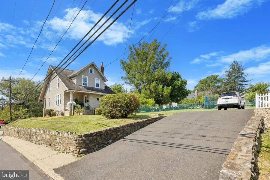 501 W Moreland Rd, Willow Grove, PA 19090 - #3