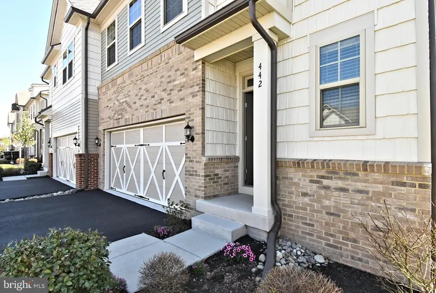 442 Sanctuary Ct, North Wales, PA 19454 - #2