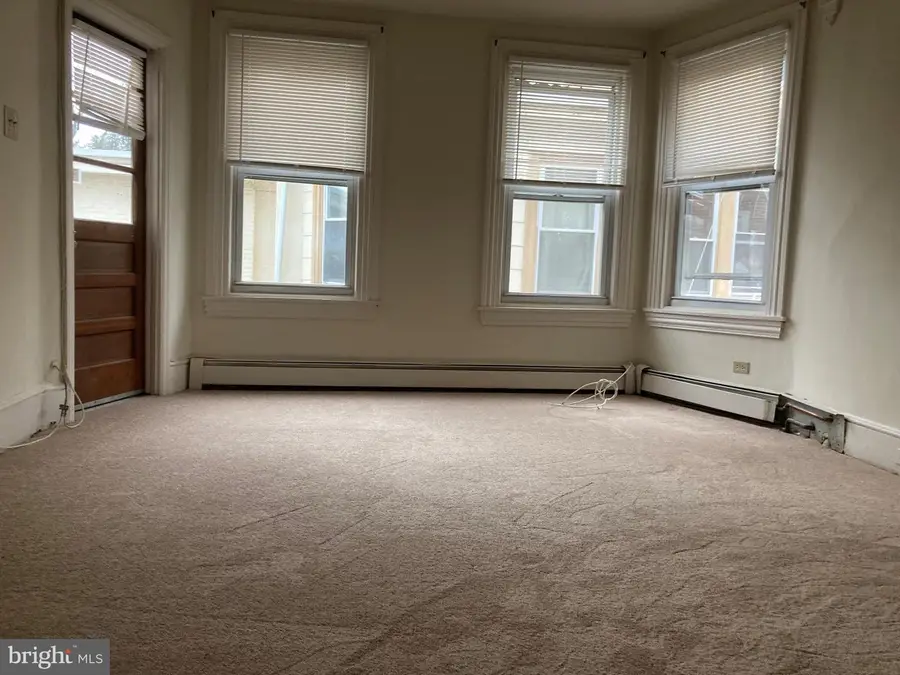 914 Swede St, Norristown, PA 19401 - #2