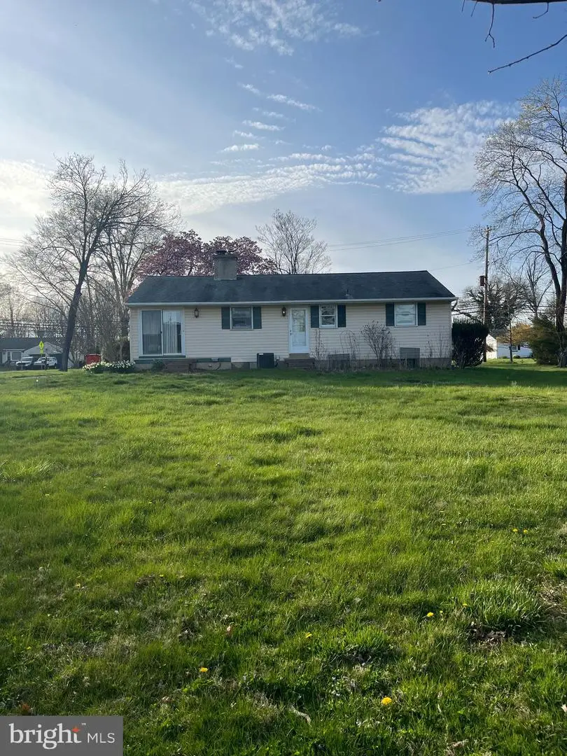 112 Stump Rd, North Wales, PA 19454 - #3