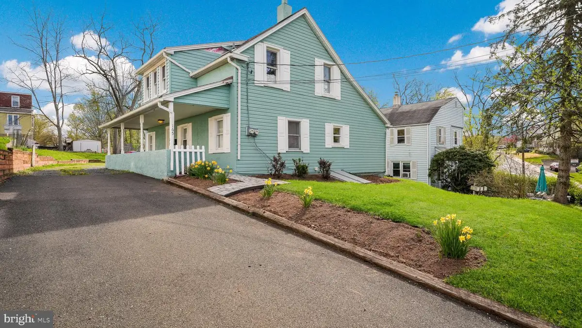 165 West St, Souderton, PA 18964 - #1
